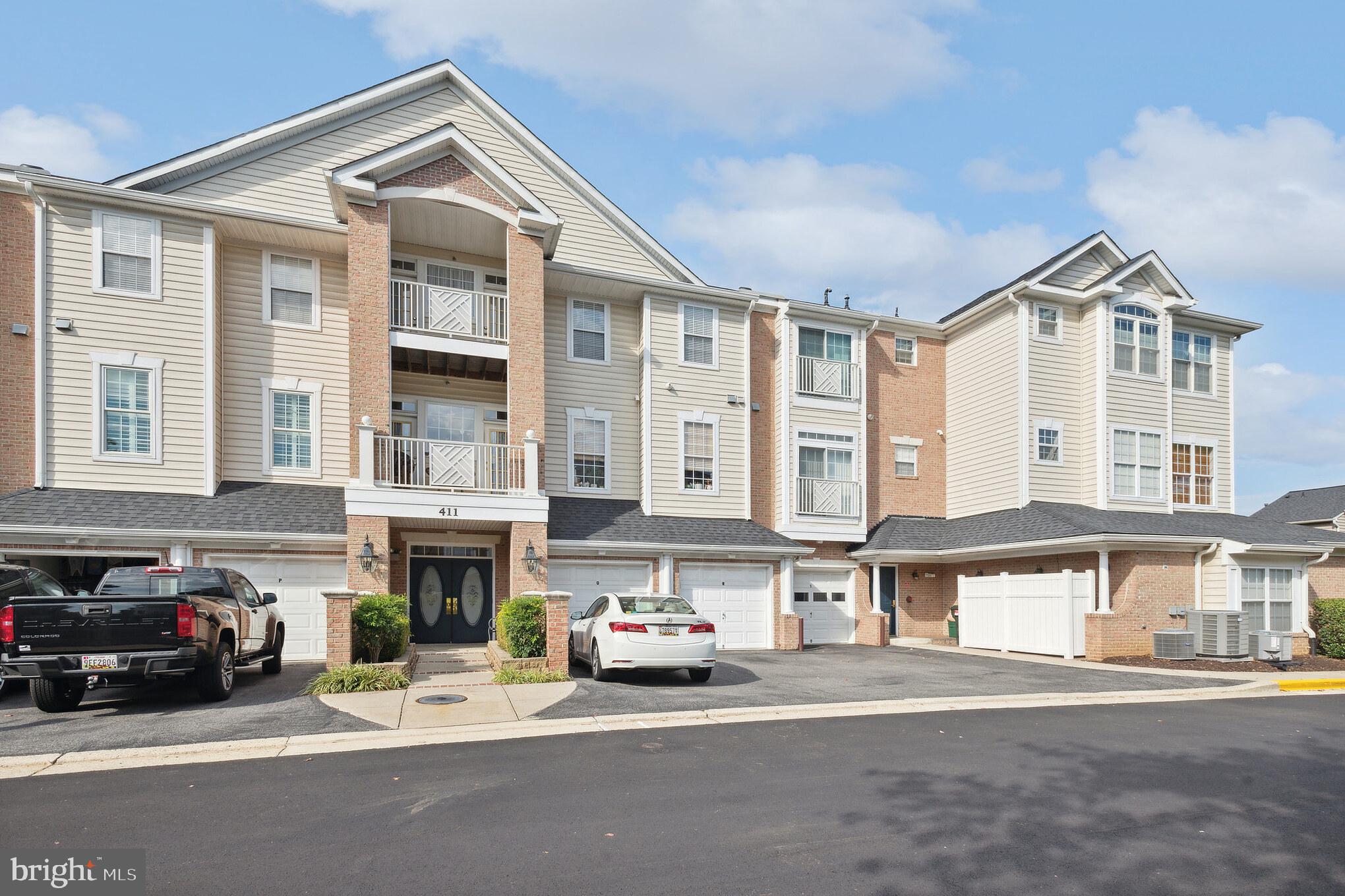 THE HAMLETS AT SOUTH RIVER COLONY - Residential