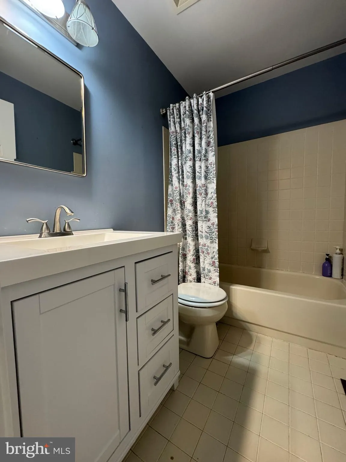 Newtown, Pennsylvania 18940, United States, 3 Bedrooms Bedrooms, ,3 BathroomsBathrooms,Residential,Active,166562