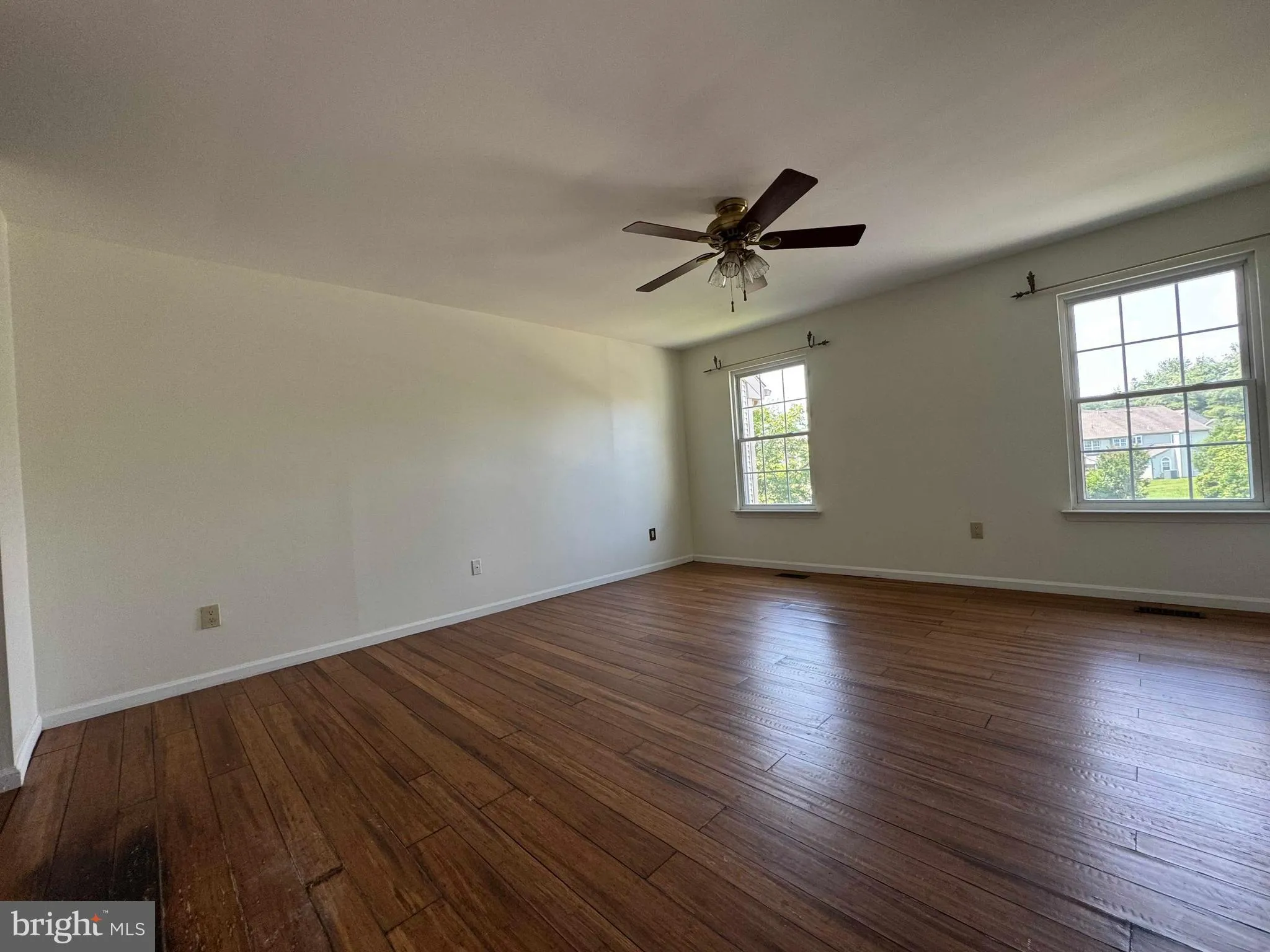 Newtown, Pennsylvania 18940, United States, 3 Bedrooms Bedrooms, ,3 BathroomsBathrooms,Residential,Active,166562