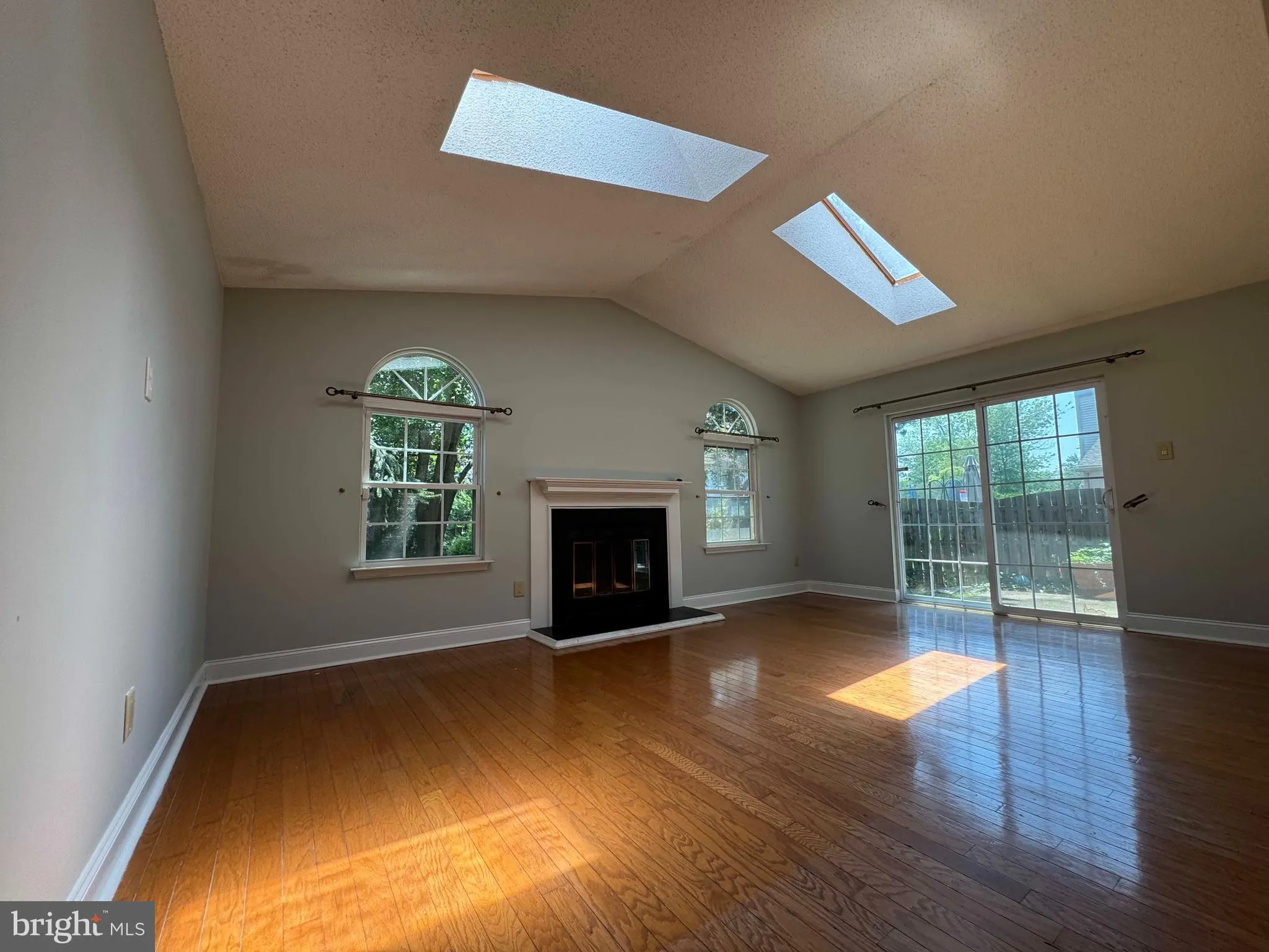 Newtown, Pennsylvania 18940, United States, 3 Bedrooms Bedrooms, ,3 BathroomsBathrooms,Residential,Active,166562