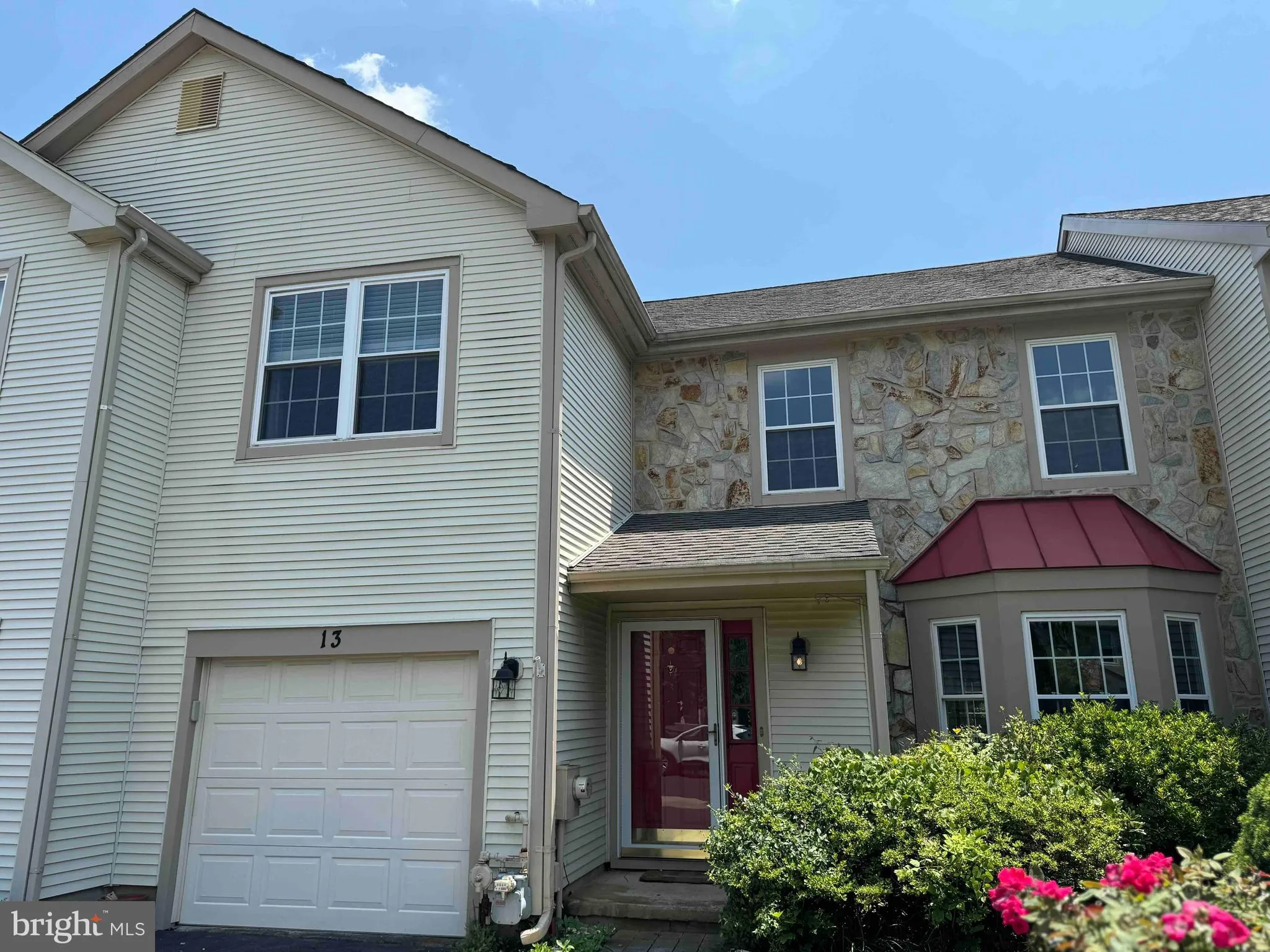 Newtown, Pennsylvania 18940, United States, 3 Bedrooms Bedrooms, ,3 BathroomsBathrooms,Residential,Active,166562