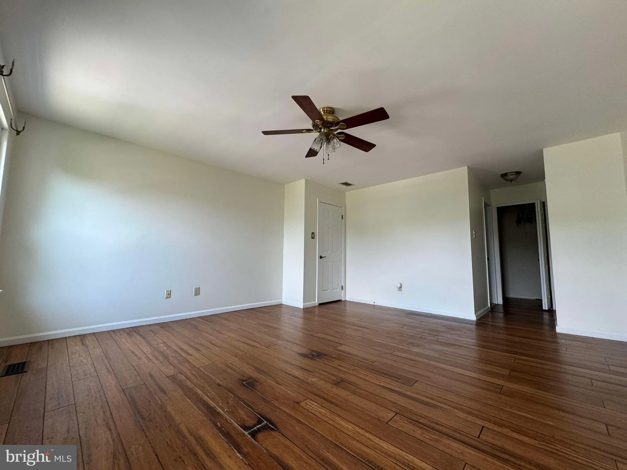 Newtown, Pennsylvania 18940, United States, 3 Bedrooms Bedrooms, ,3 BathroomsBathrooms,Residential,Active,166562