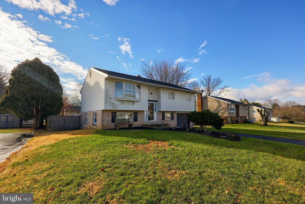 Photo of 424 NOTTINGHAM AVE, LANCASTER, PA 17601 (MLS # PALA2029514)