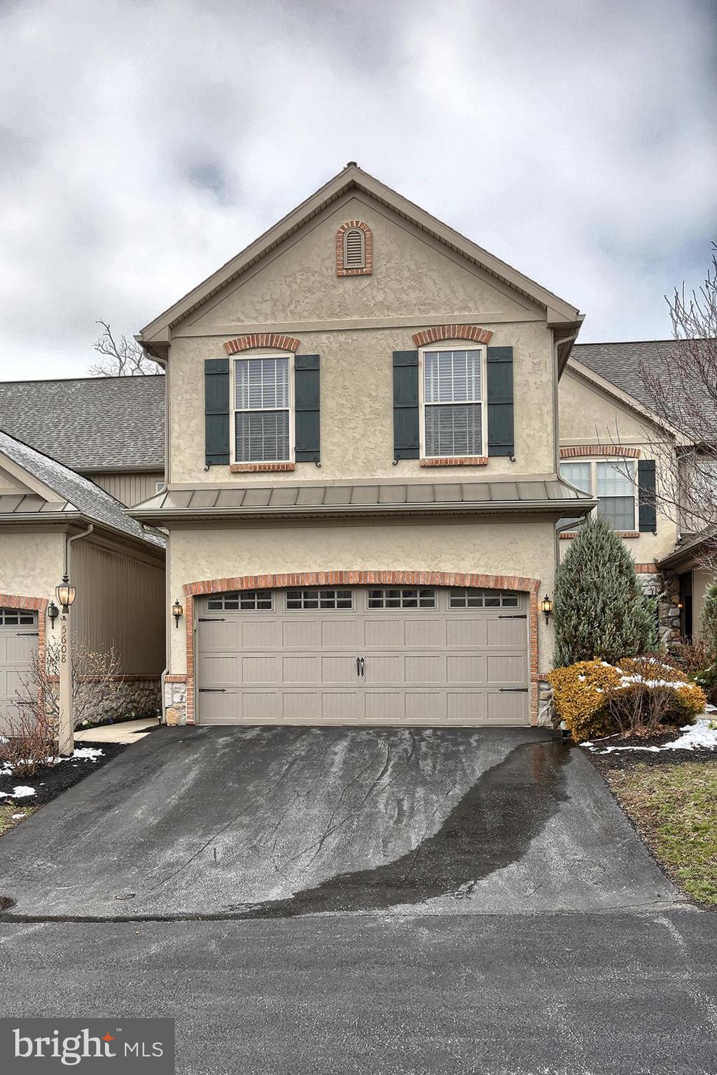 WILLOW BROOK - Residential