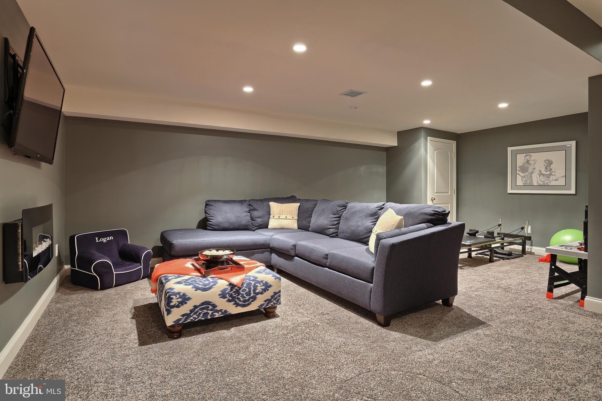 WILLOW BROOK - Residential
