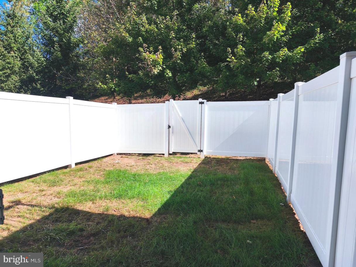 BRAMBLETON LANDBAY 2 - Residential Lease