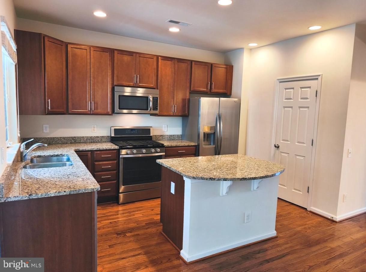 BRAMBLETON LANDBAY 2 - Residential Lease