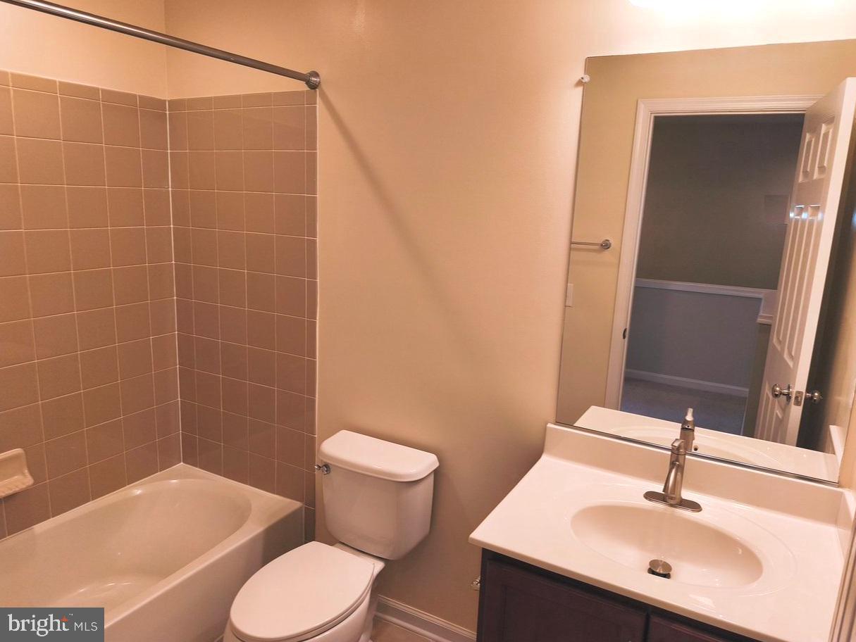 BRAMBLETON LANDBAY 2 - Residential Lease