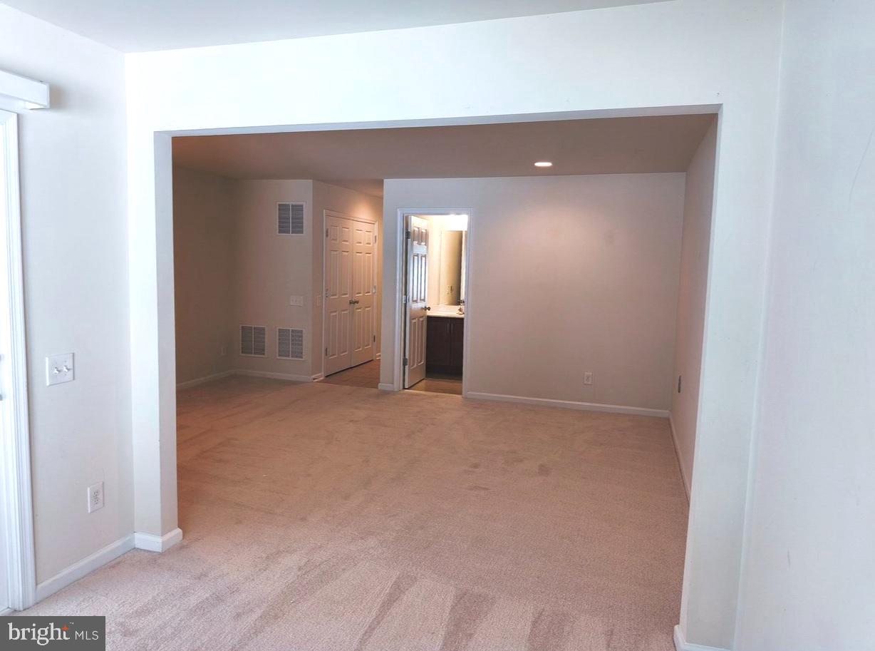 BRAMBLETON LANDBAY 2 - Residential Lease