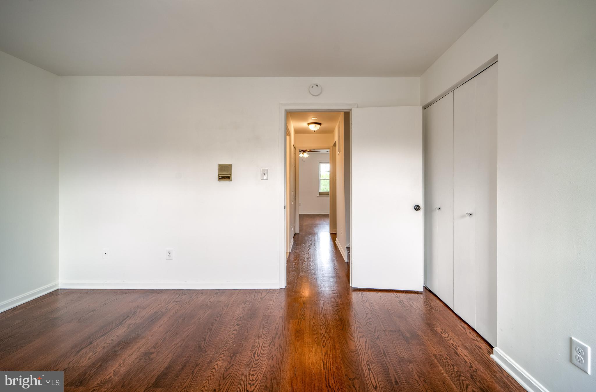 LAUREL MEWS - Residential Lease