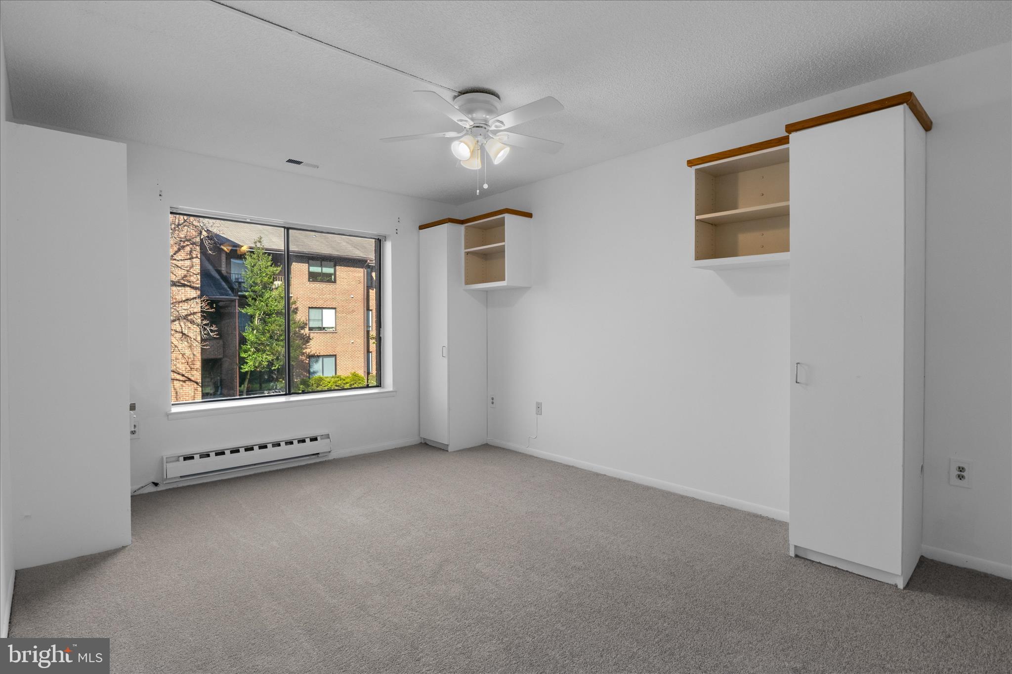 ROSSMOOR MUTUAL #19 - Residential