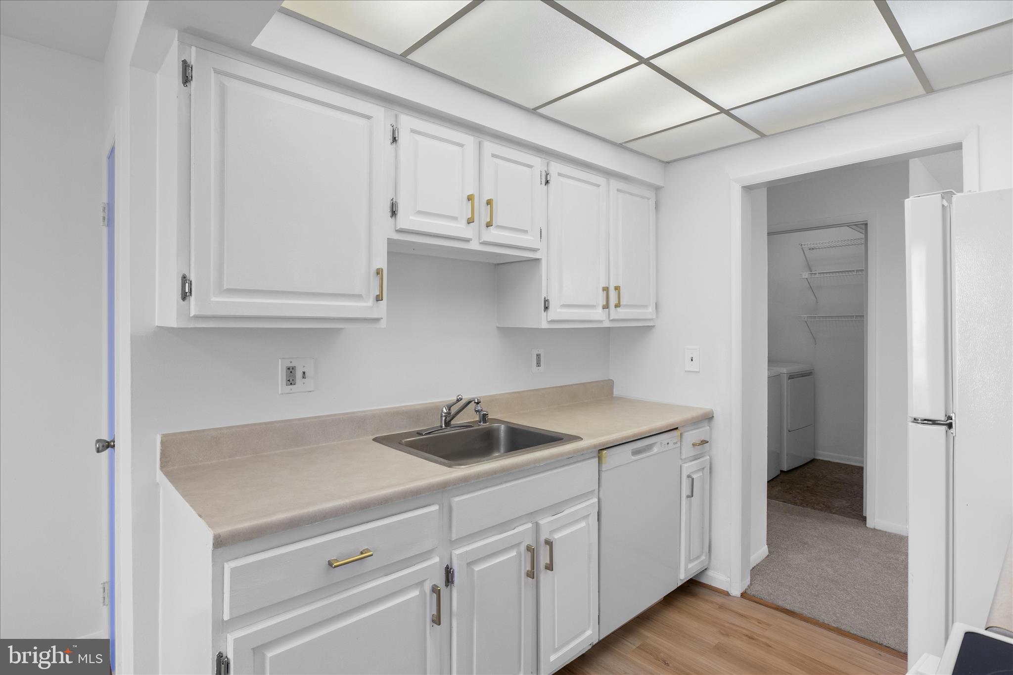 ROSSMOOR MUTUAL #19 - Residential