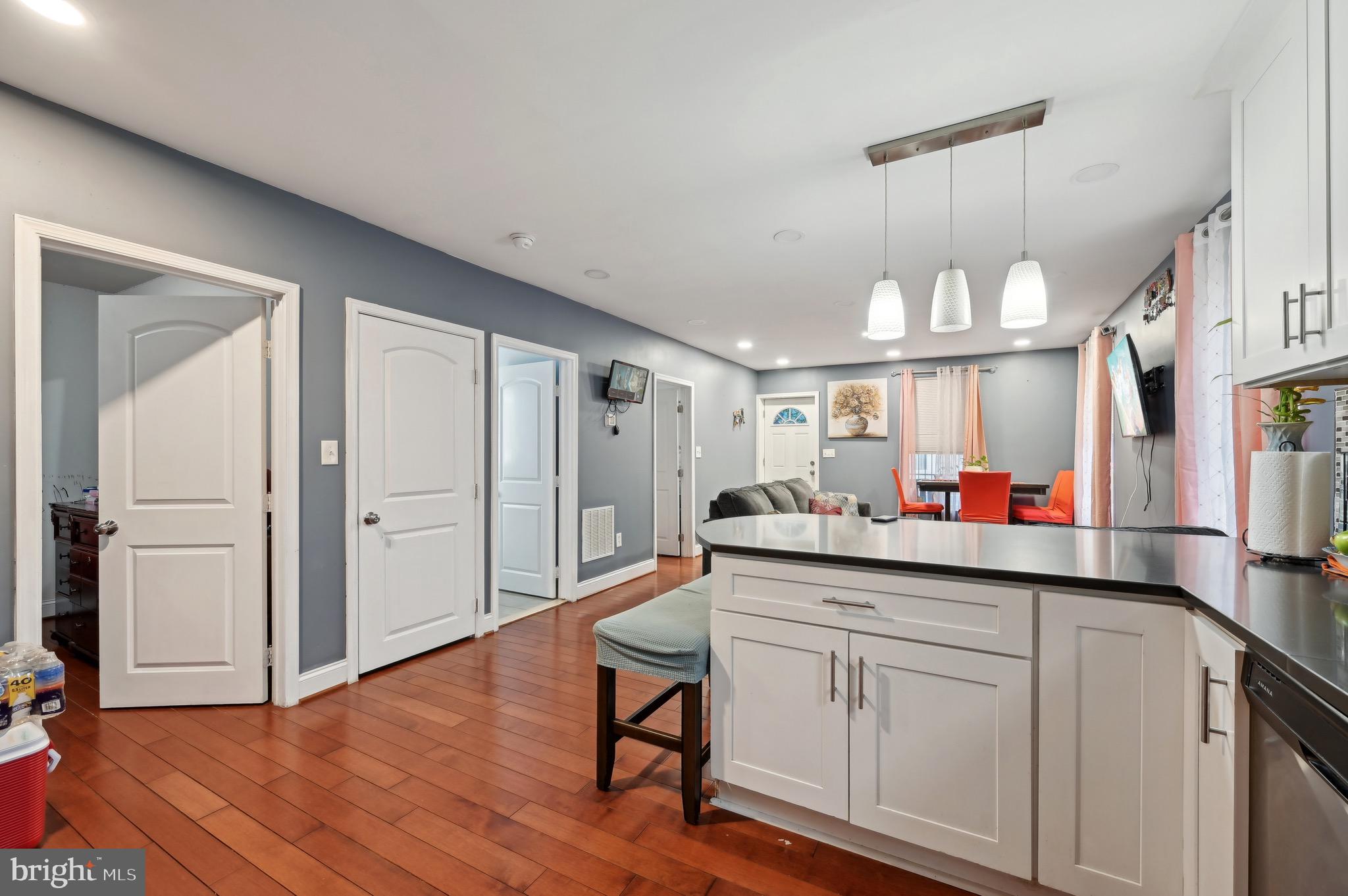 ENGLISH CONSUL ESTATES - Residential