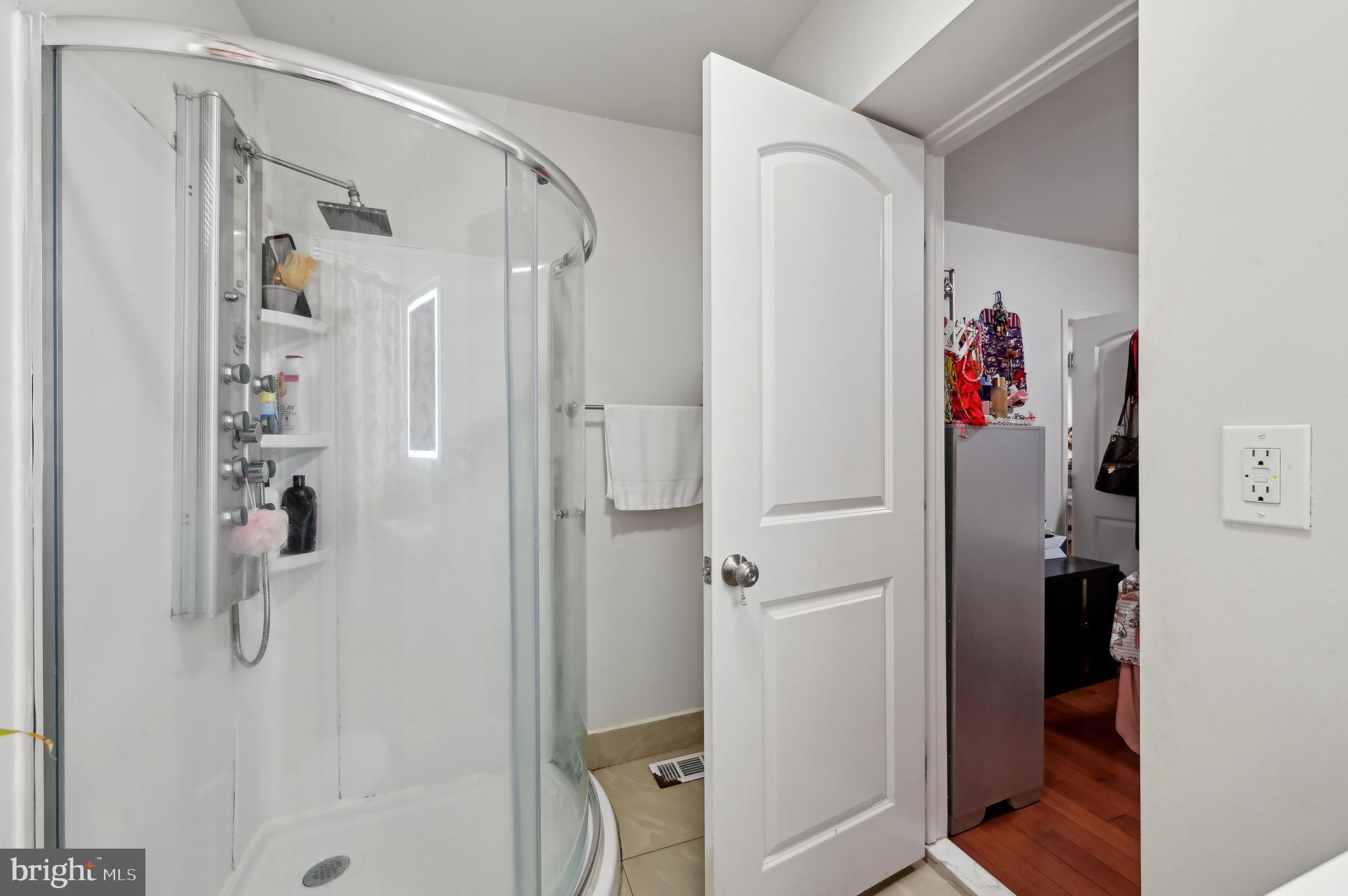 ENGLISH CONSUL ESTATES - Residential