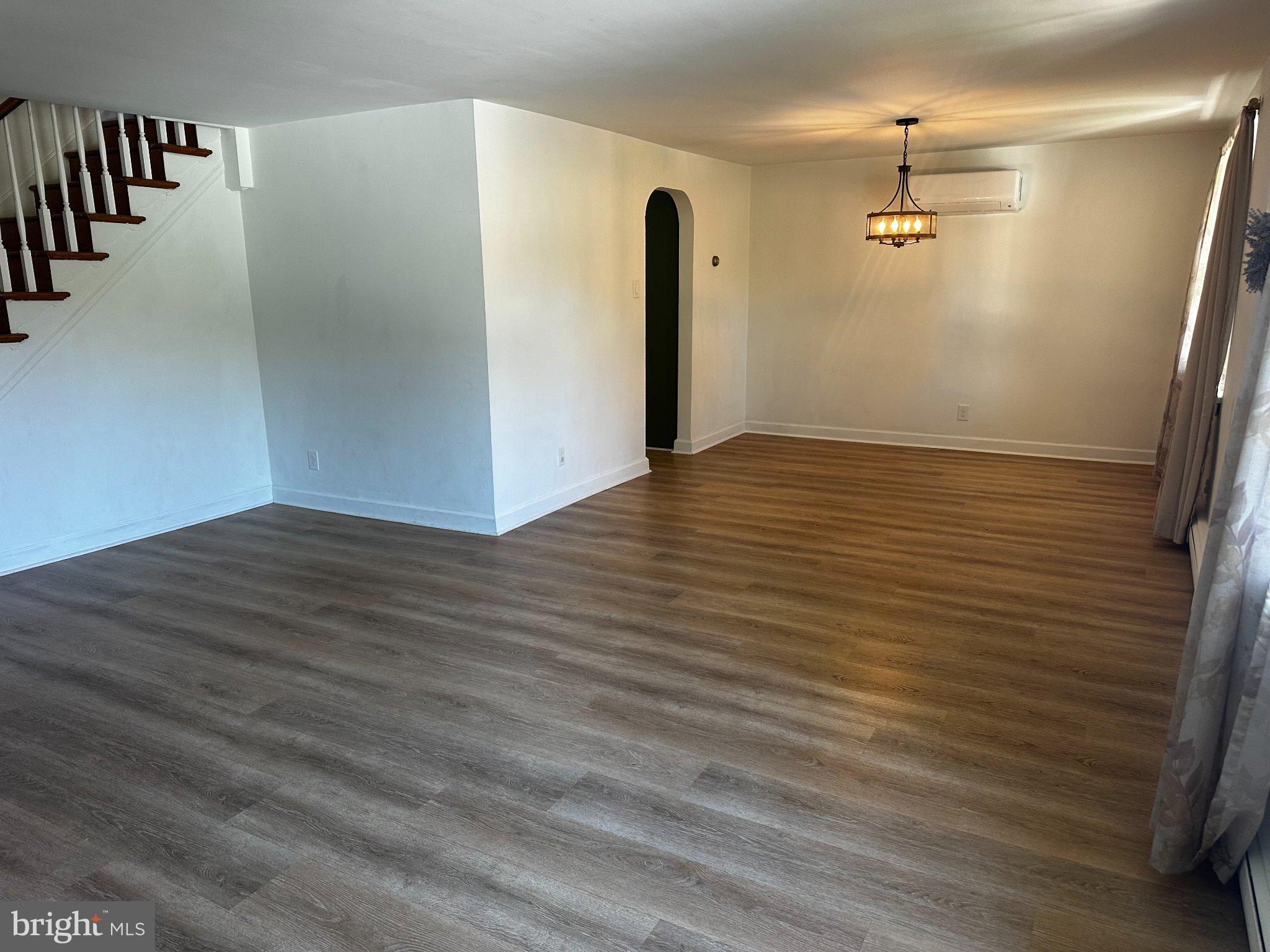 207 GREENWOOD ROAD