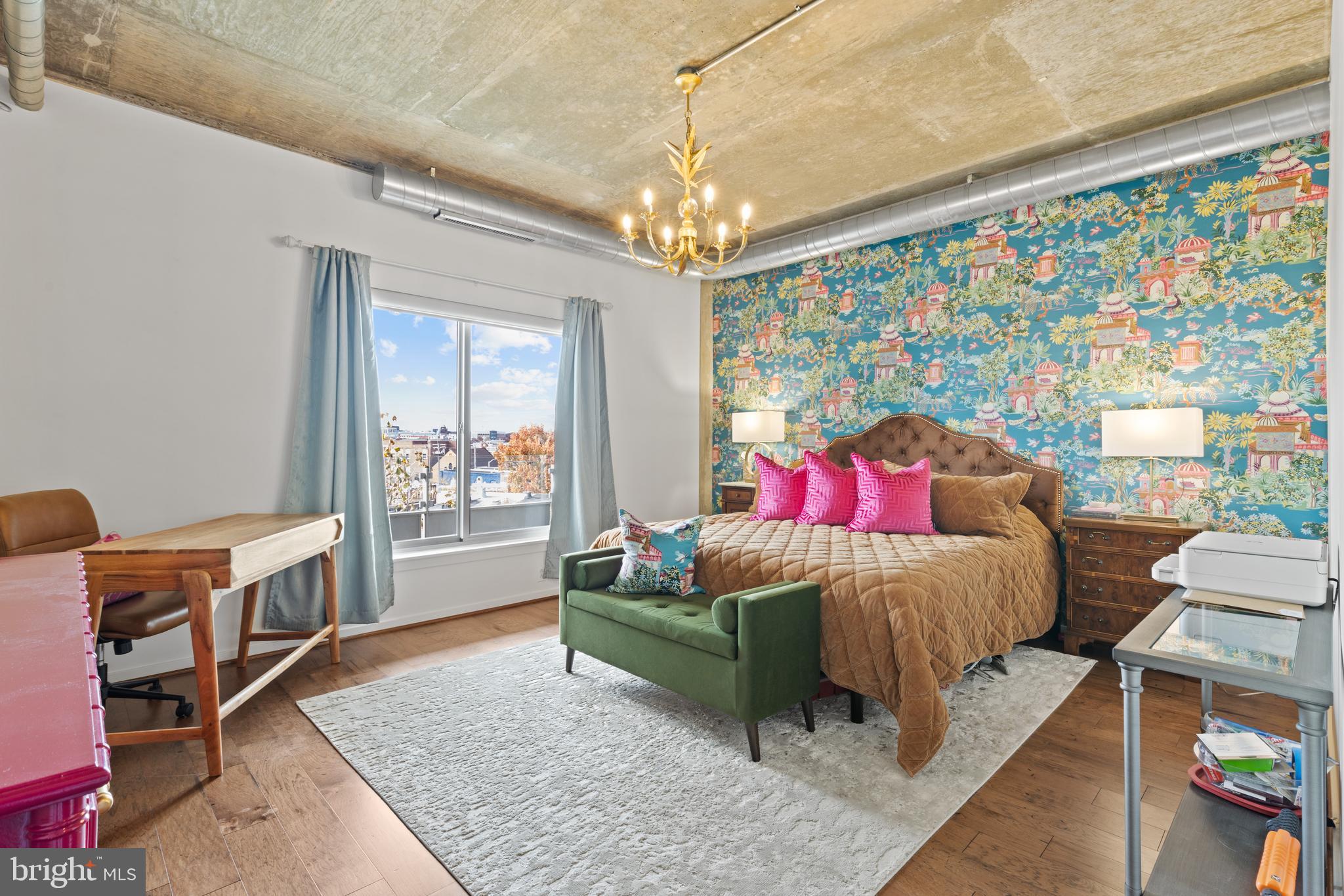 LOCUST POINT - Residential