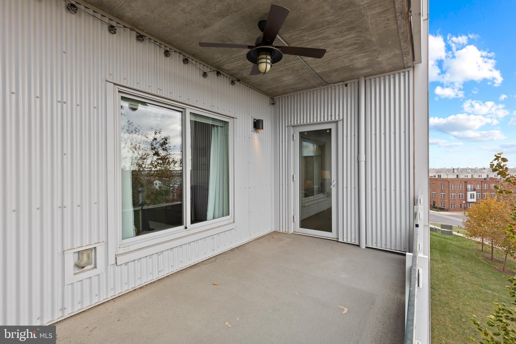 LOCUST POINT - Residential