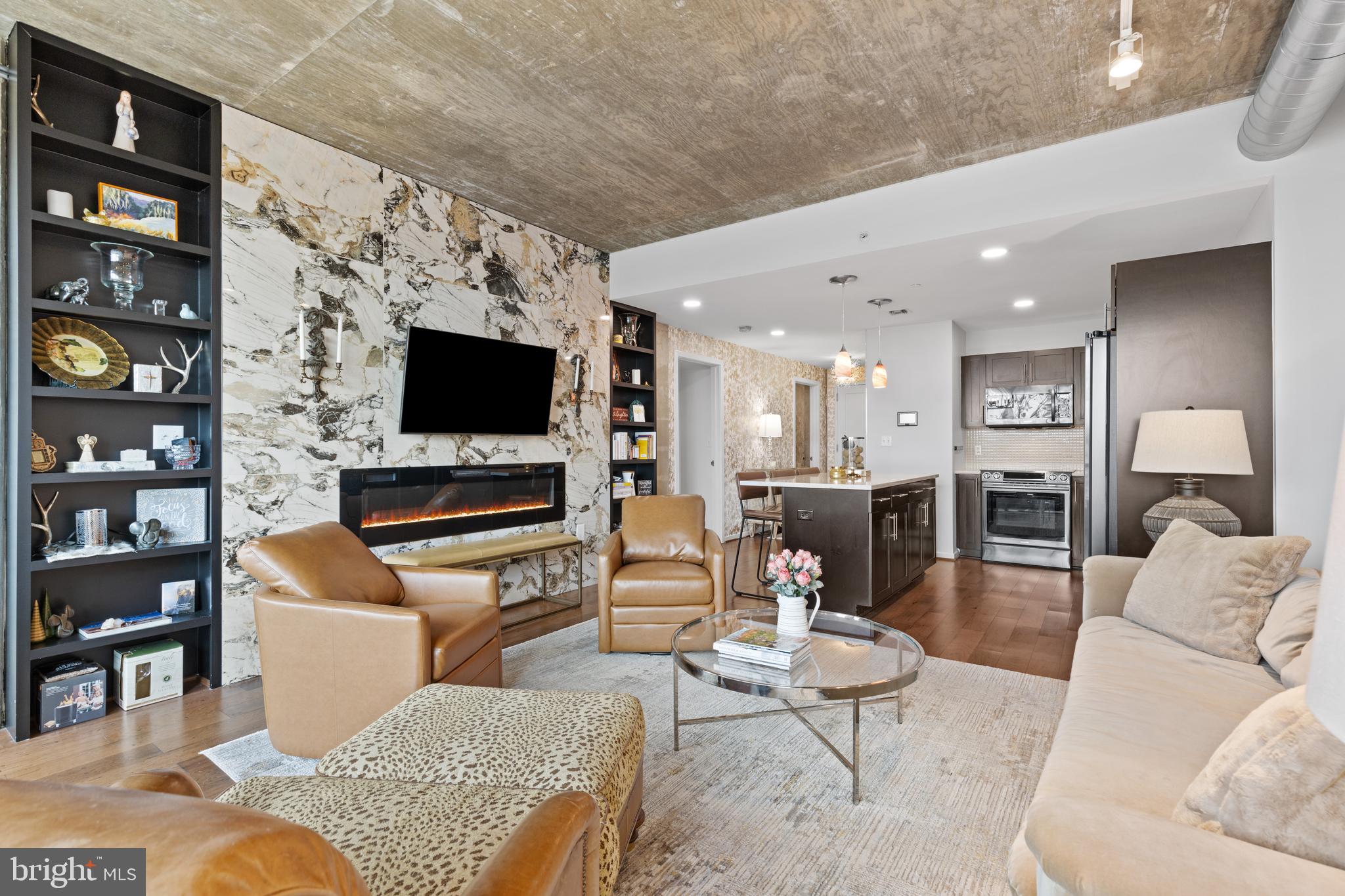 LOCUST POINT - Residential