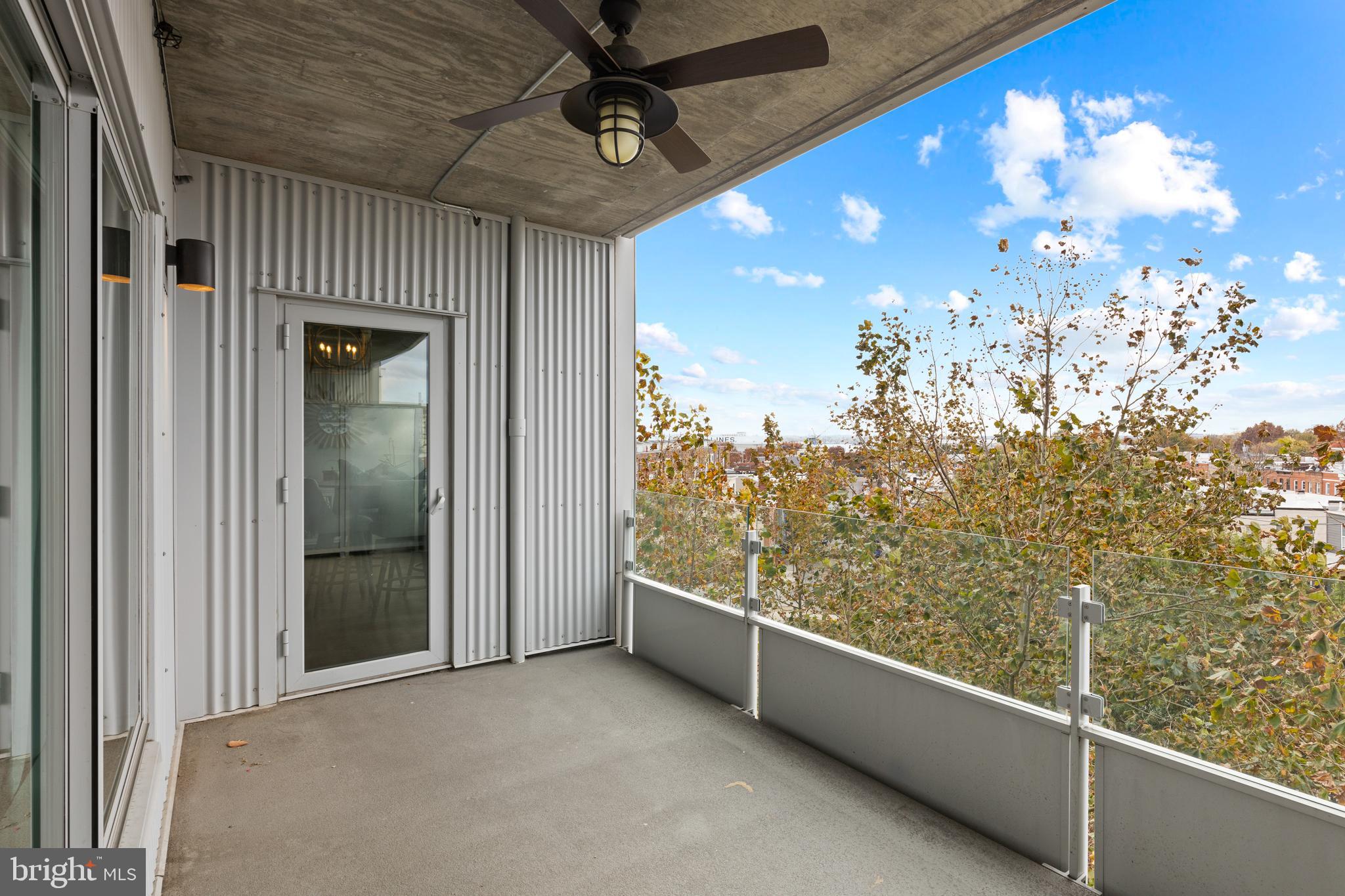 LOCUST POINT - Residential