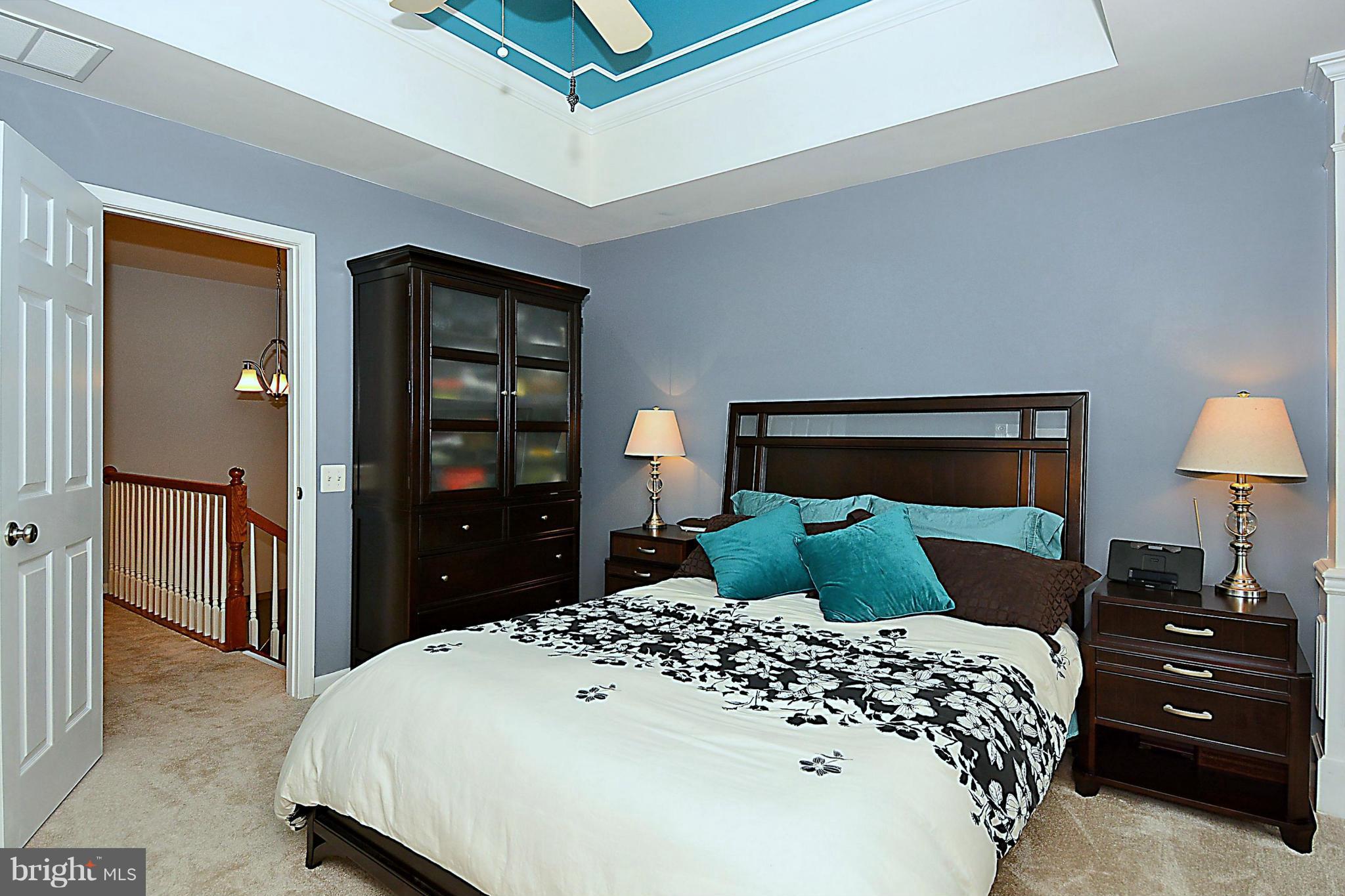 OVERLOOK - Residential