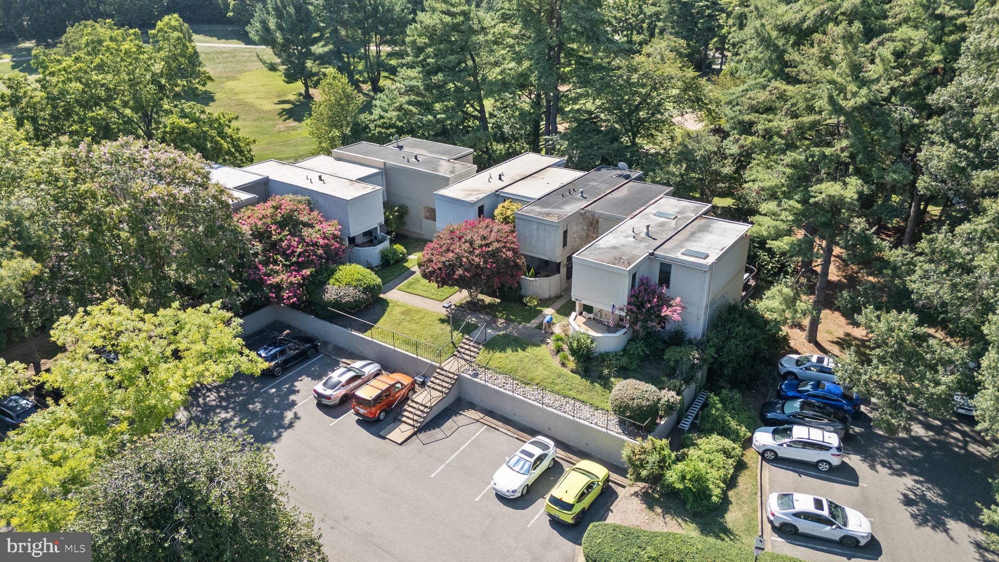 RESTON - Residential