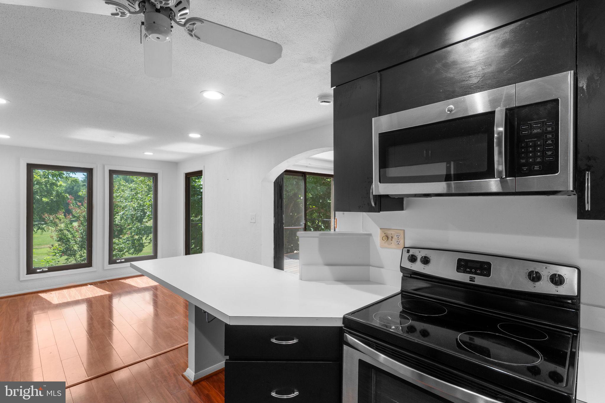 RESTON - Residential