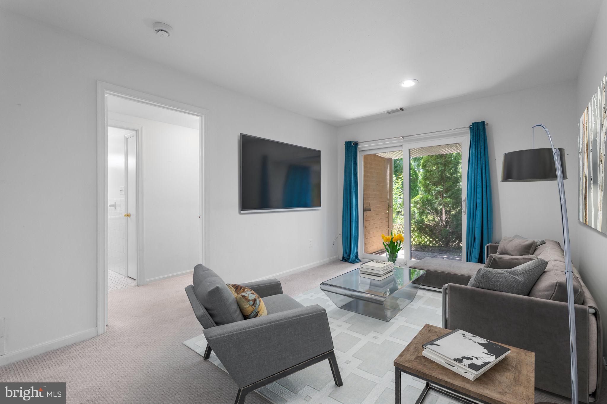 RESTON - Residential