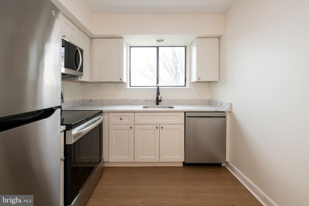 Photo of 5200 Hilltop Drive #A-13, BROOKHAVEN, PA 19015 (MLS # PADE2107272)