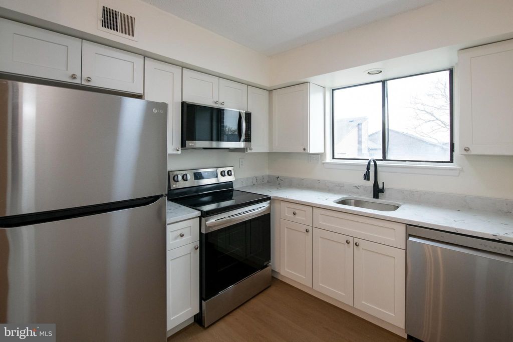 Photo of 5200 Hilltop Drive #A-13, BROOKHAVEN, PA 19015 (MLS # PADE2107272)