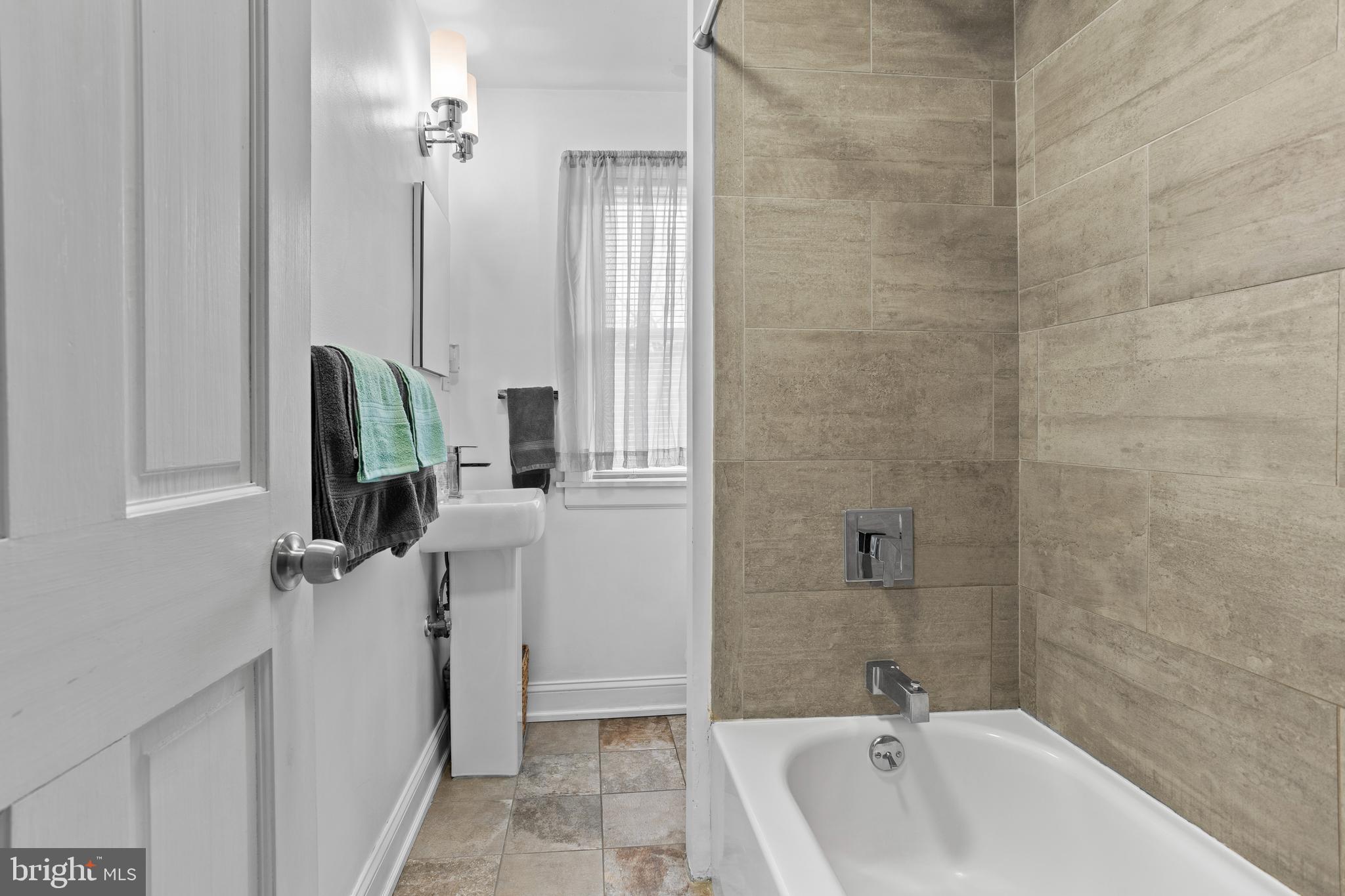 BELMONT HILLS - Residential