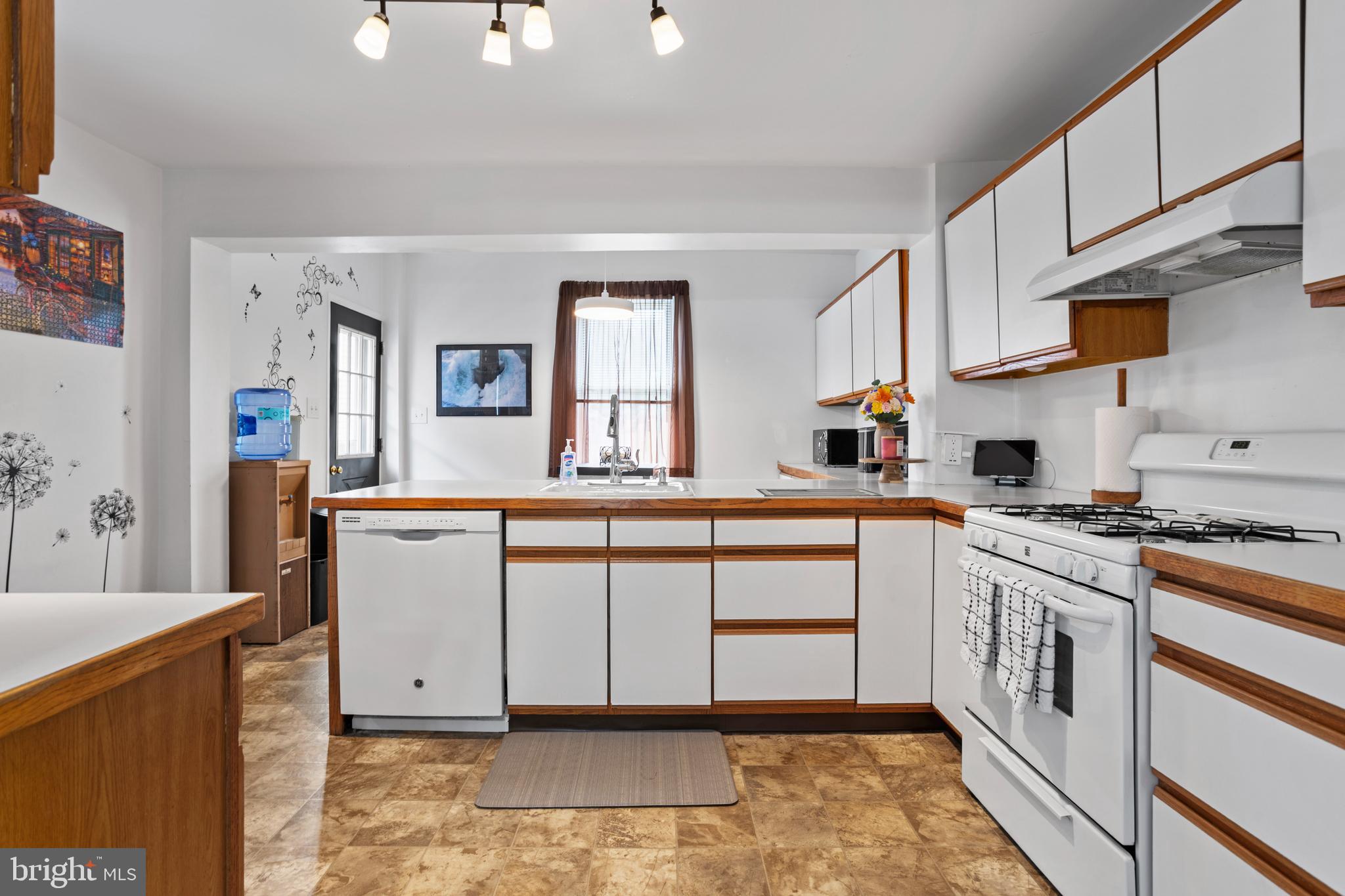 BELMONT HILLS - Residential