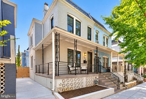 MLS: DCDC2286988