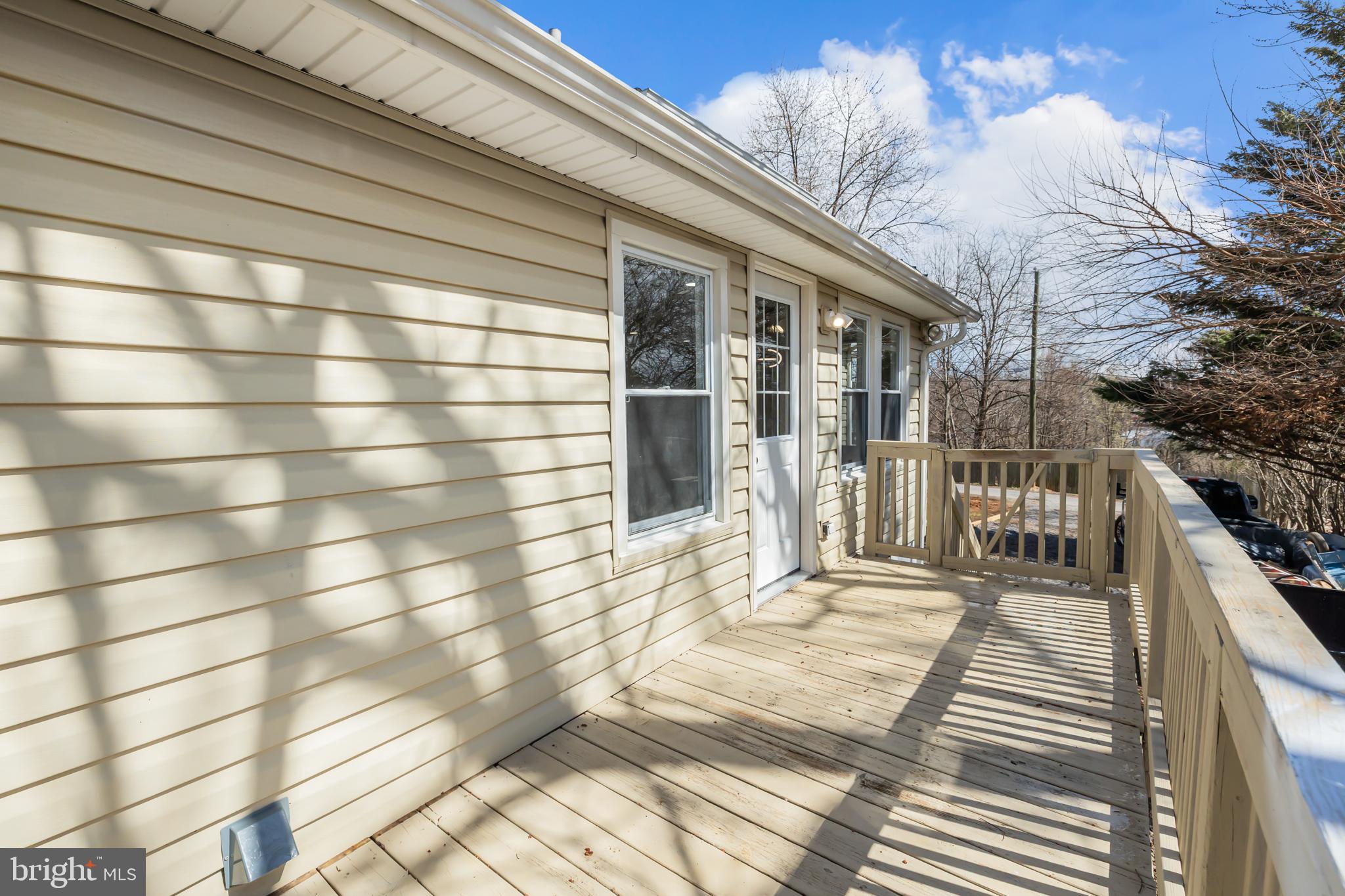 SUNNYSIDE - Residential