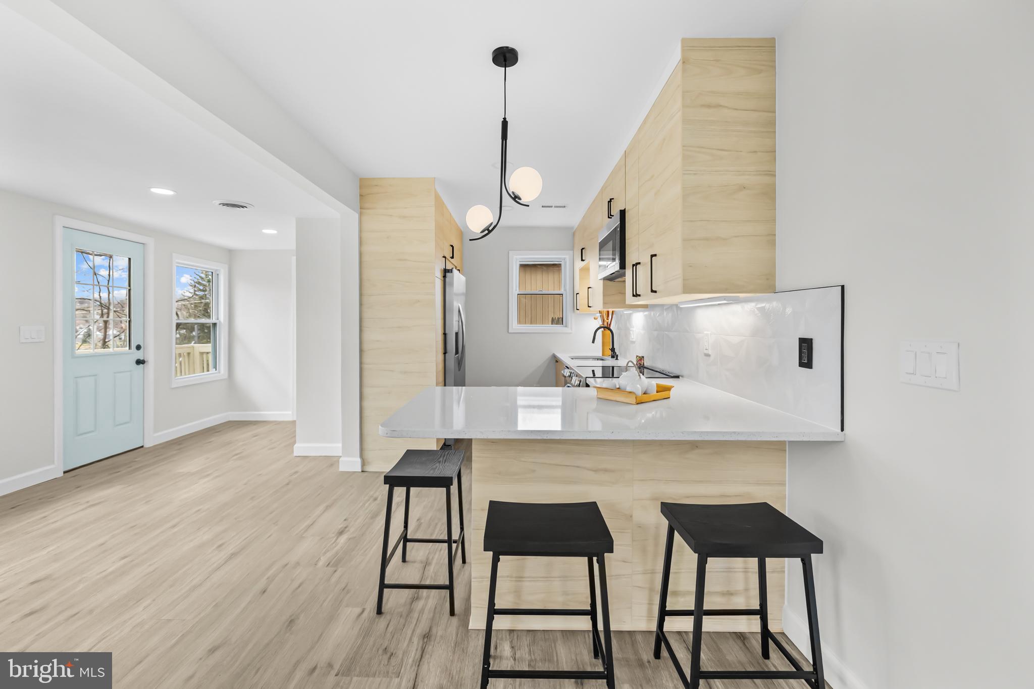 SUNNYSIDE - Residential