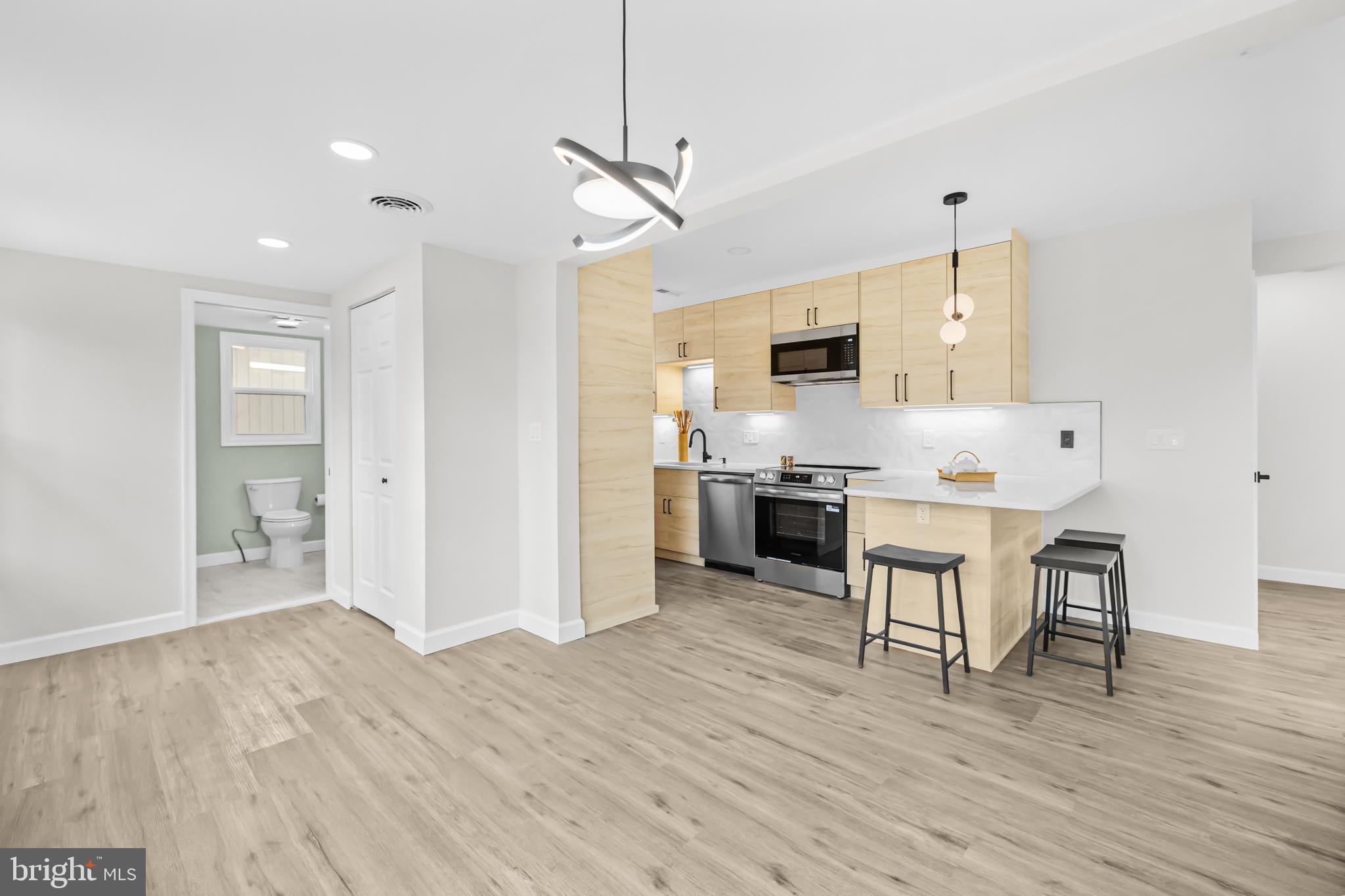 SUNNYSIDE - Residential