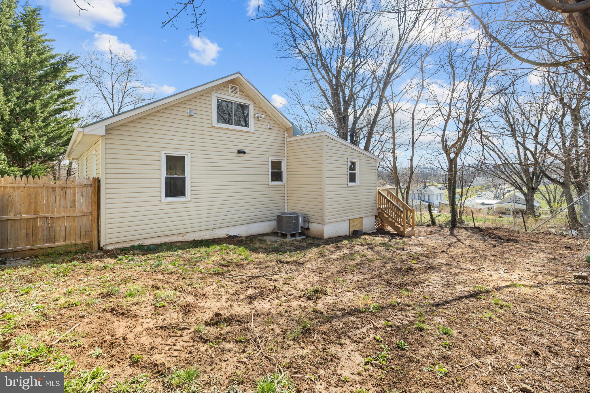 SUNNYSIDE - Residential