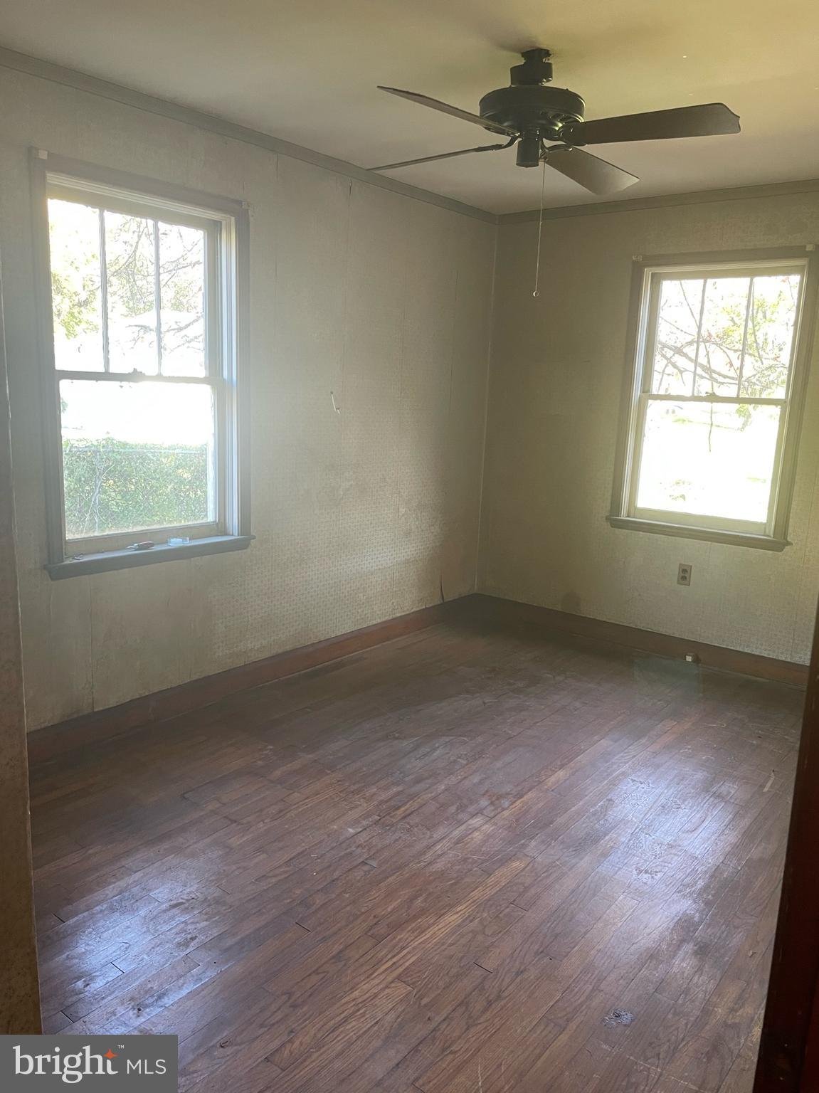 HAYWOOD HEIGHTS - Residential