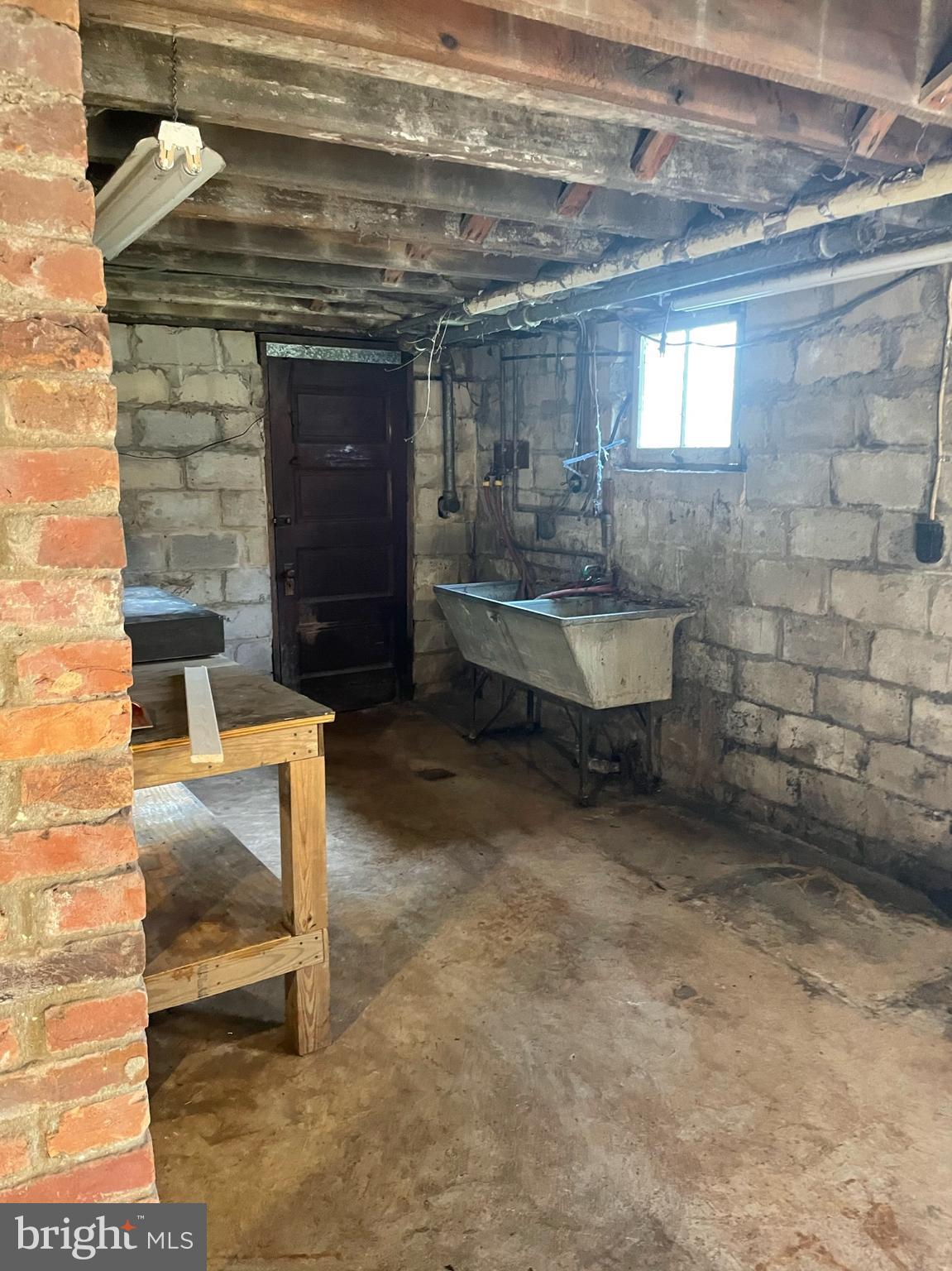 HAYWOOD HEIGHTS - Residential