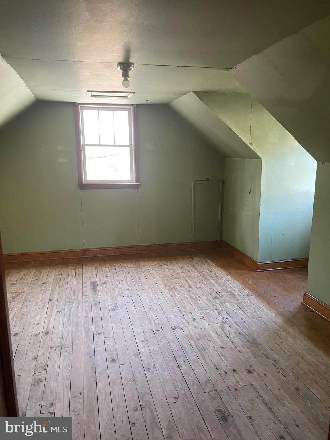 HAYWOOD HEIGHTS - Residential