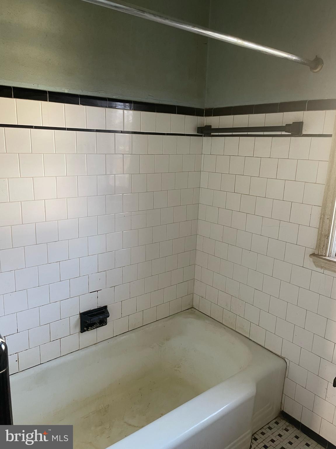 HAYWOOD HEIGHTS - Residential