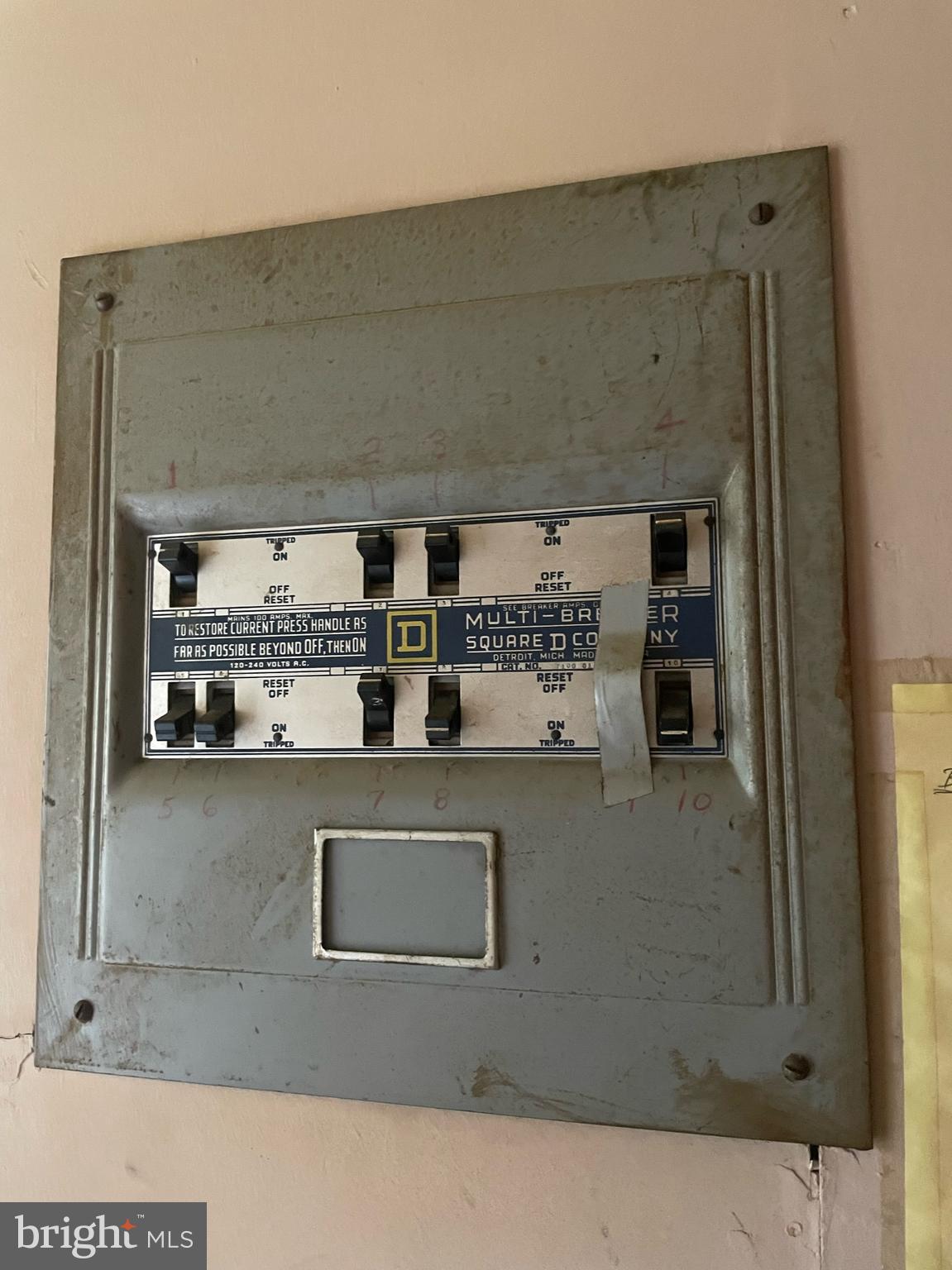 HAYWOOD HEIGHTS - Residential