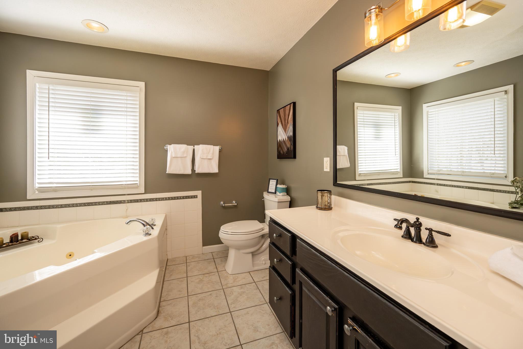 MOUNTAINSIDE - Residential