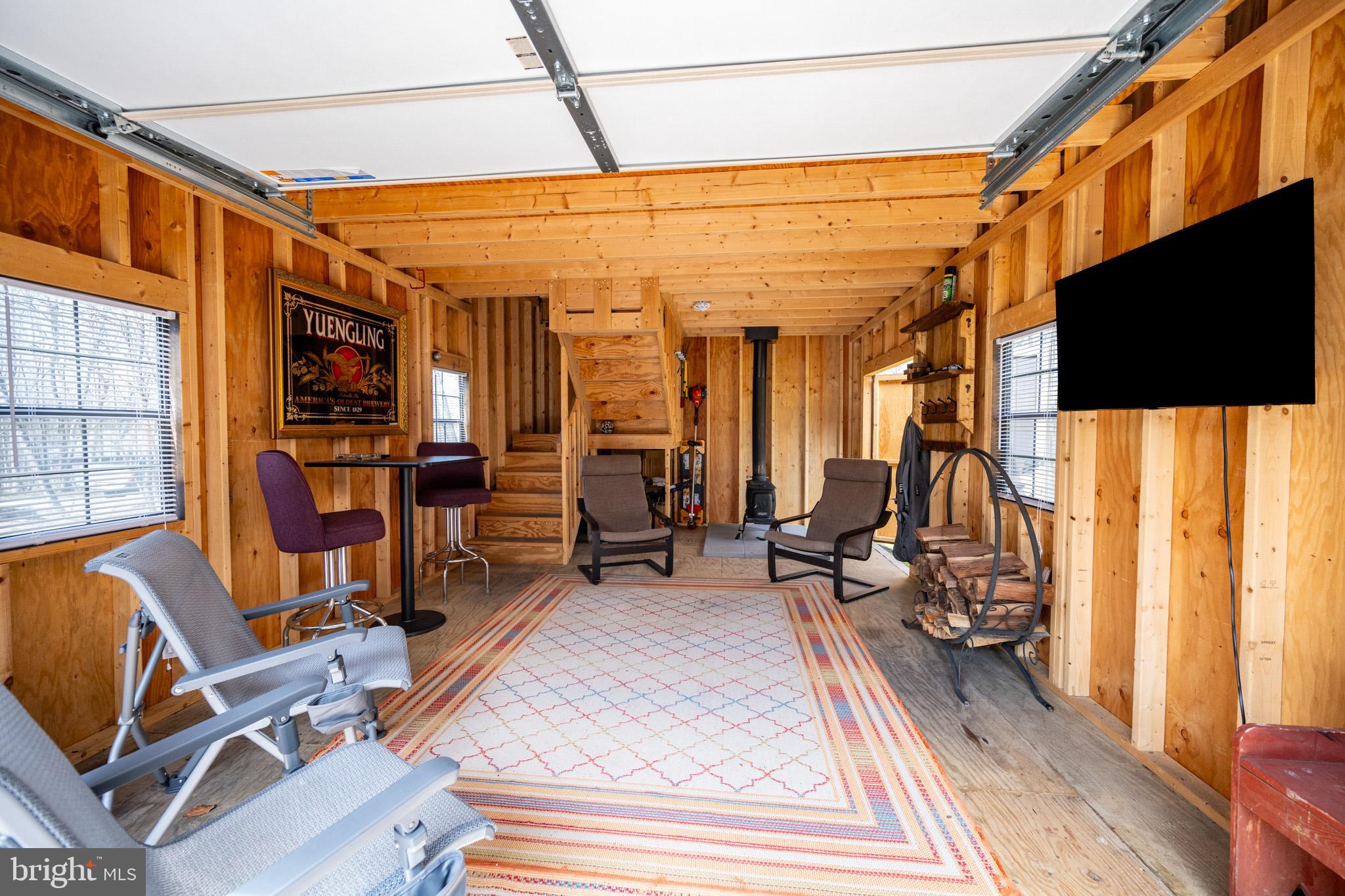 MOUNTAINSIDE - Residential