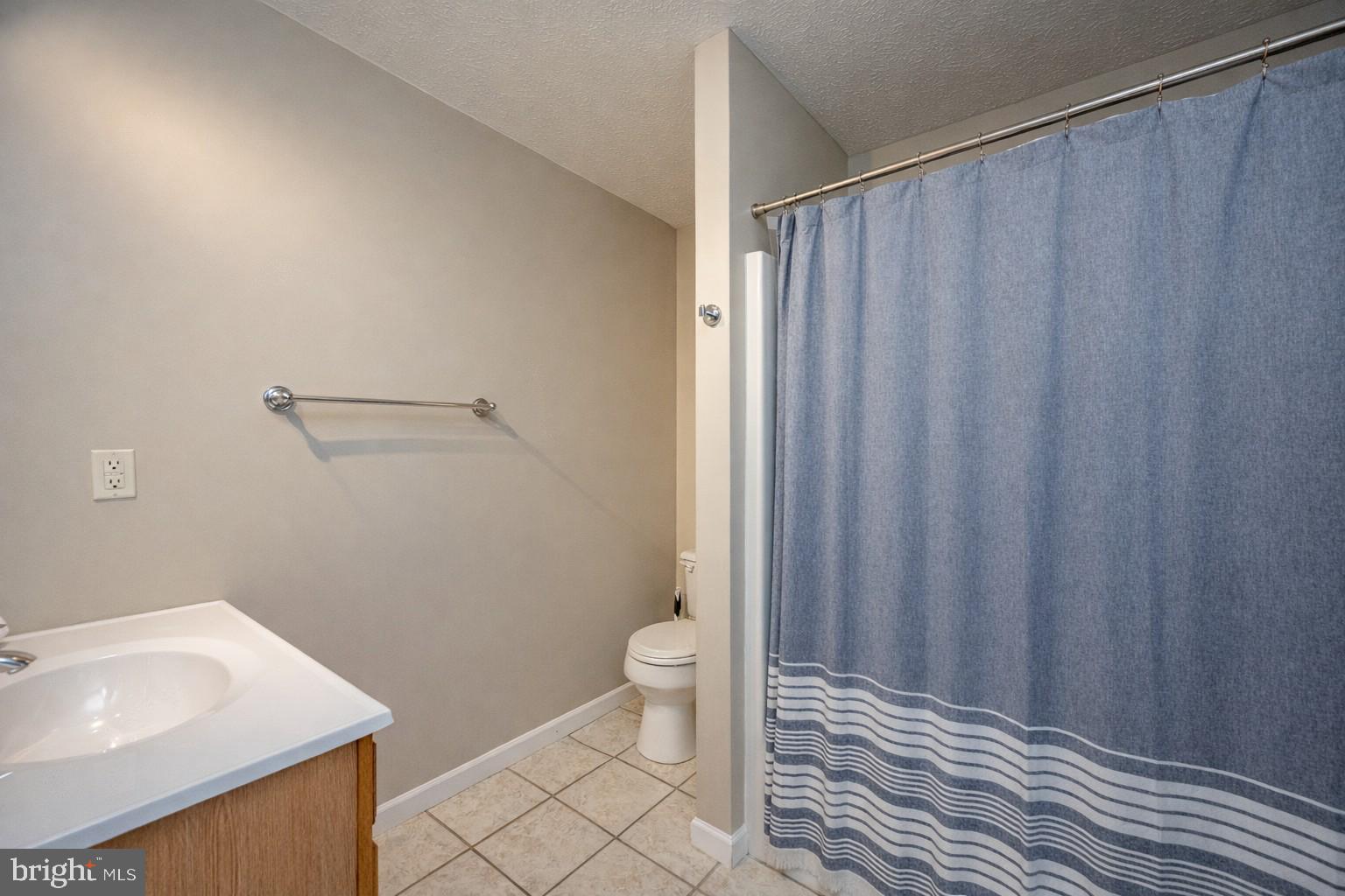 MOUNTAINSIDE - Residential