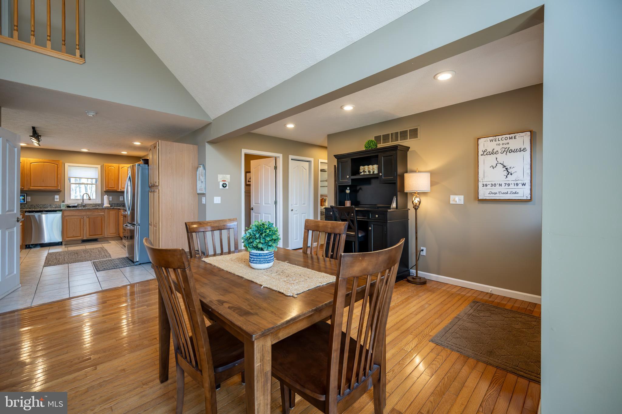 MOUNTAINSIDE - Residential