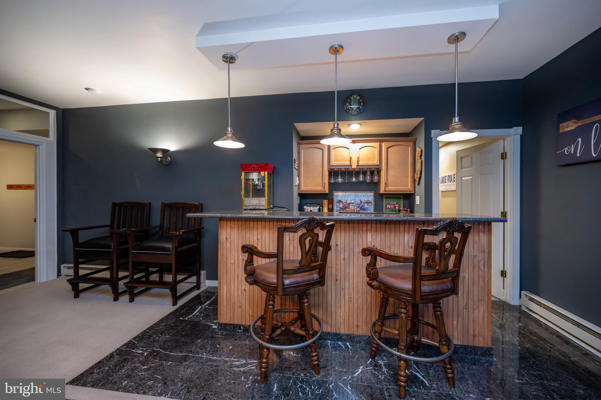 MOUNTAINSIDE - Residential