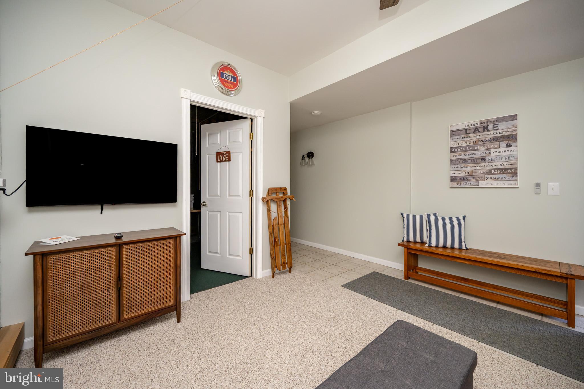 MOUNTAINSIDE - Residential