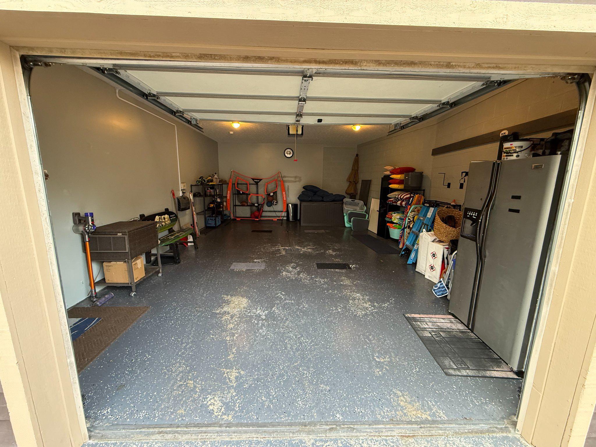 MOUNTAINSIDE - Residential