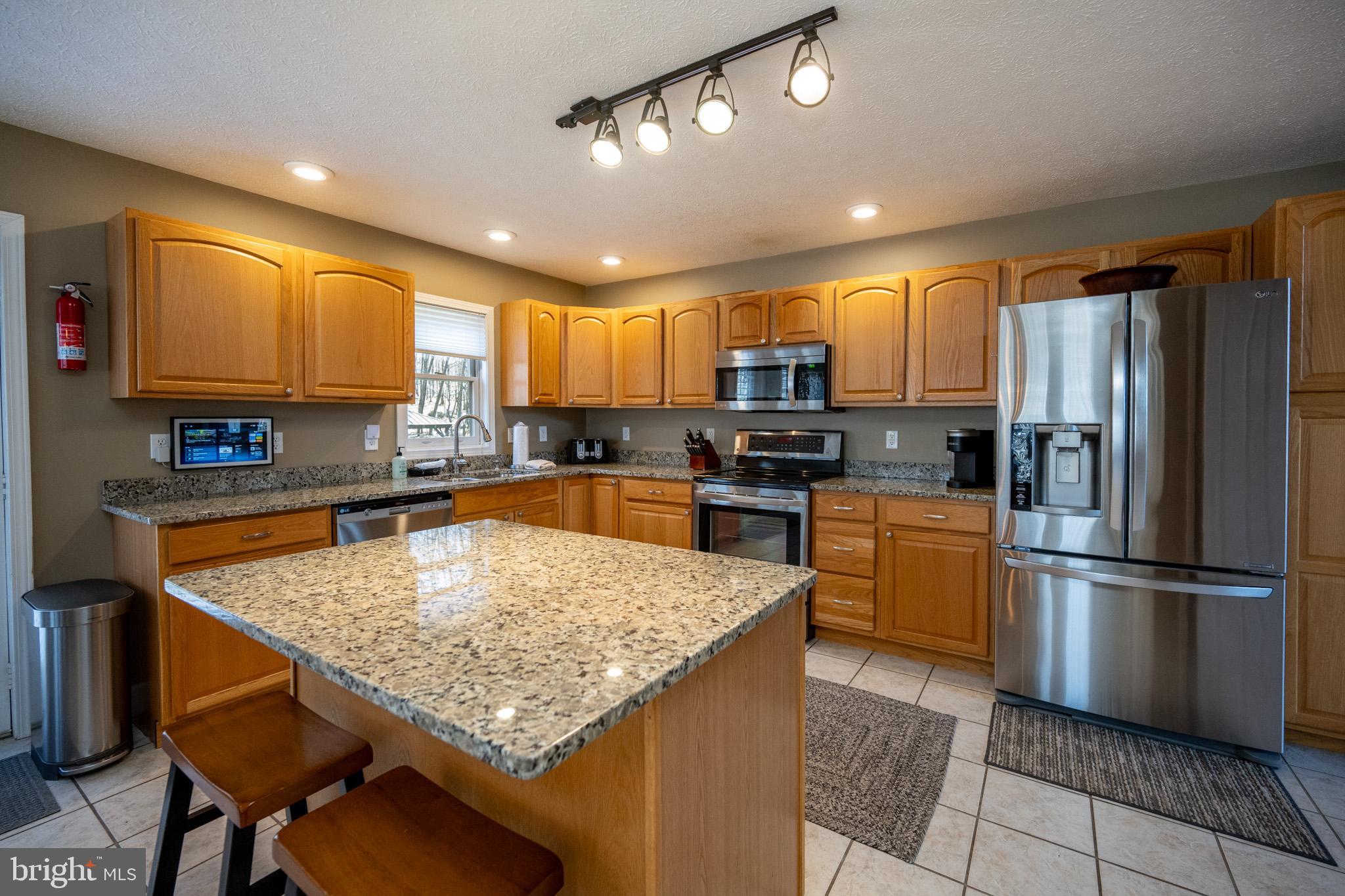 MOUNTAINSIDE - Residential