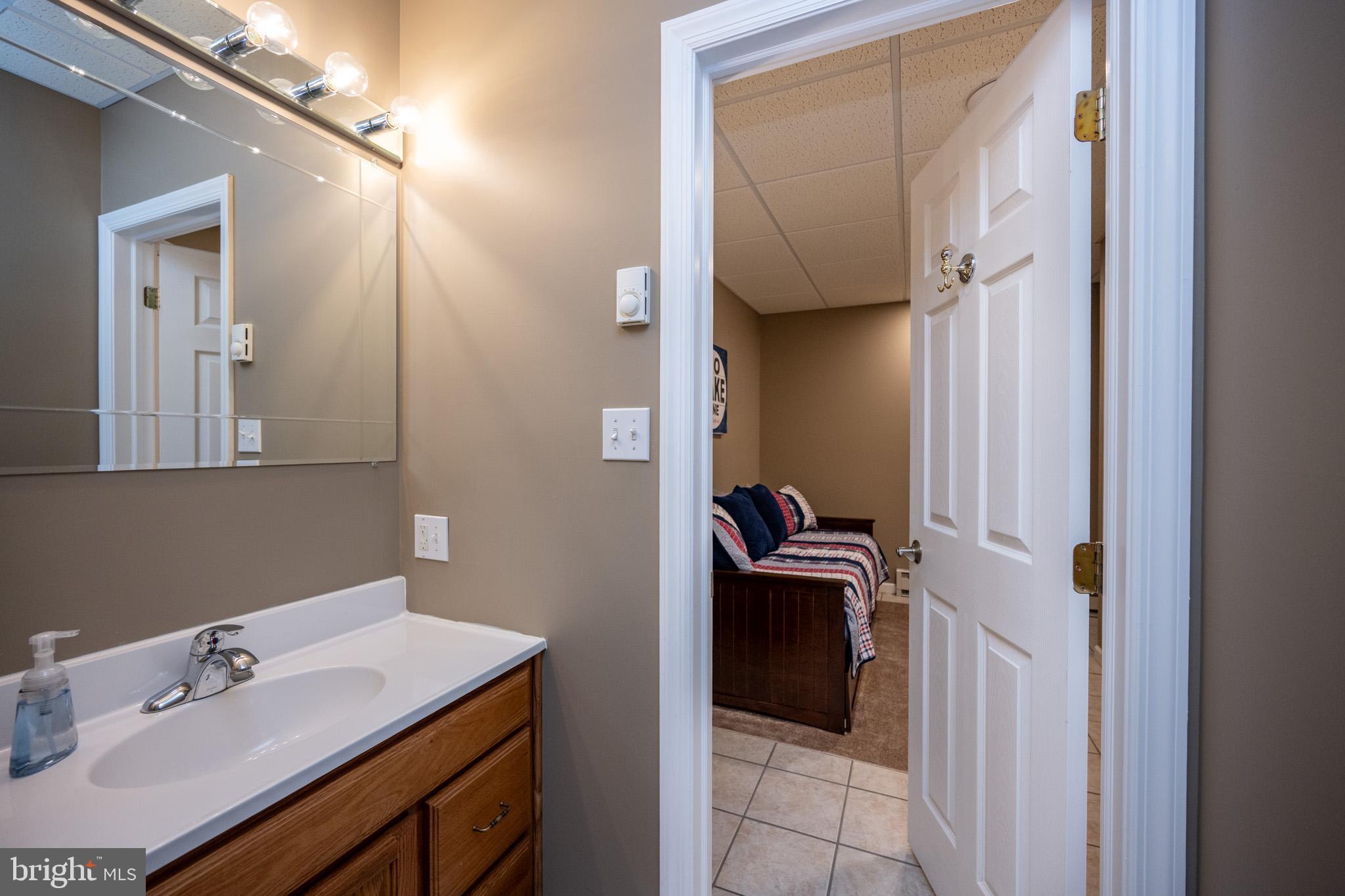 MOUNTAINSIDE - Residential